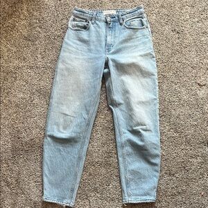 Abercrombie & Fitch Light Wash High Rise Mom Jeans
